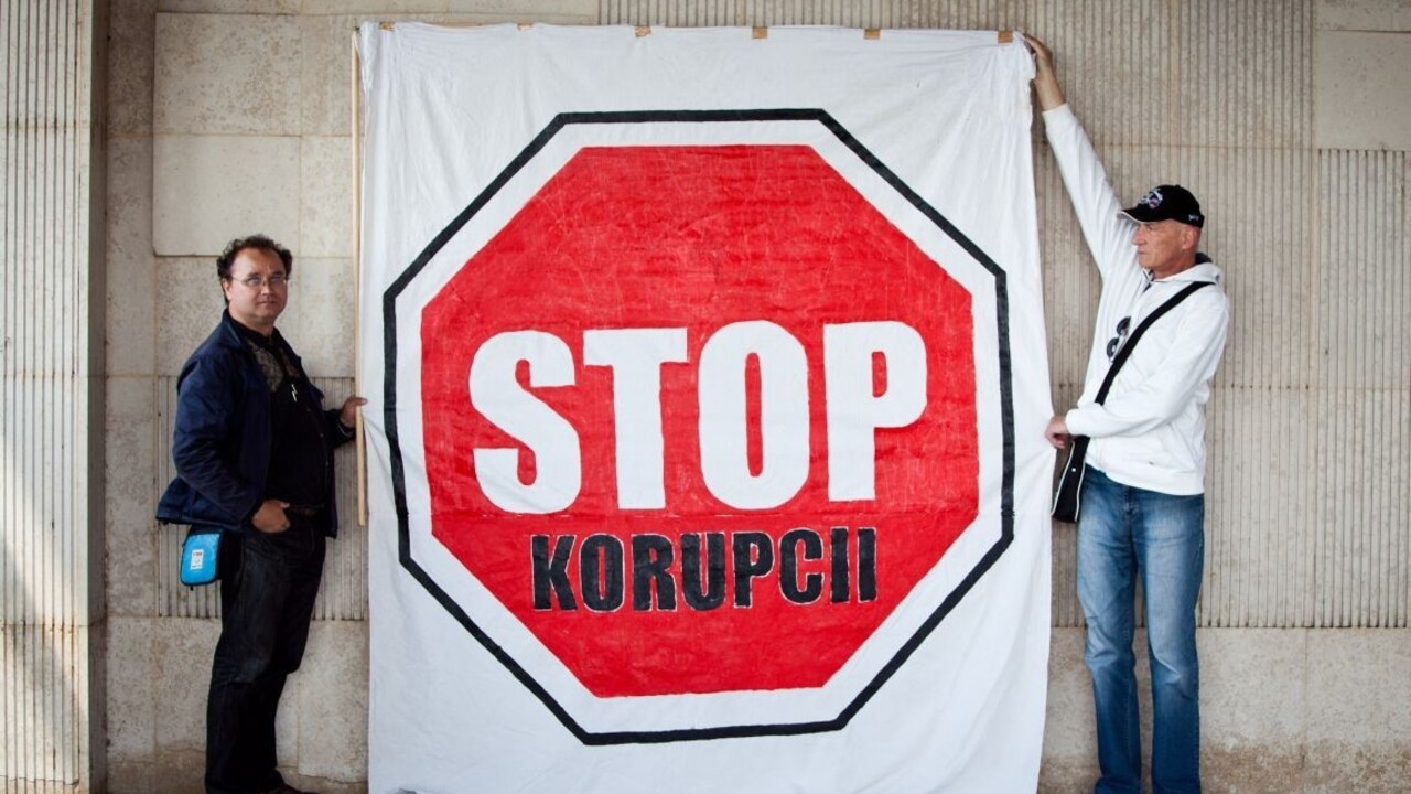 Dokončite protikorupčné opatrenia, odkazujú nám z Rady Európy