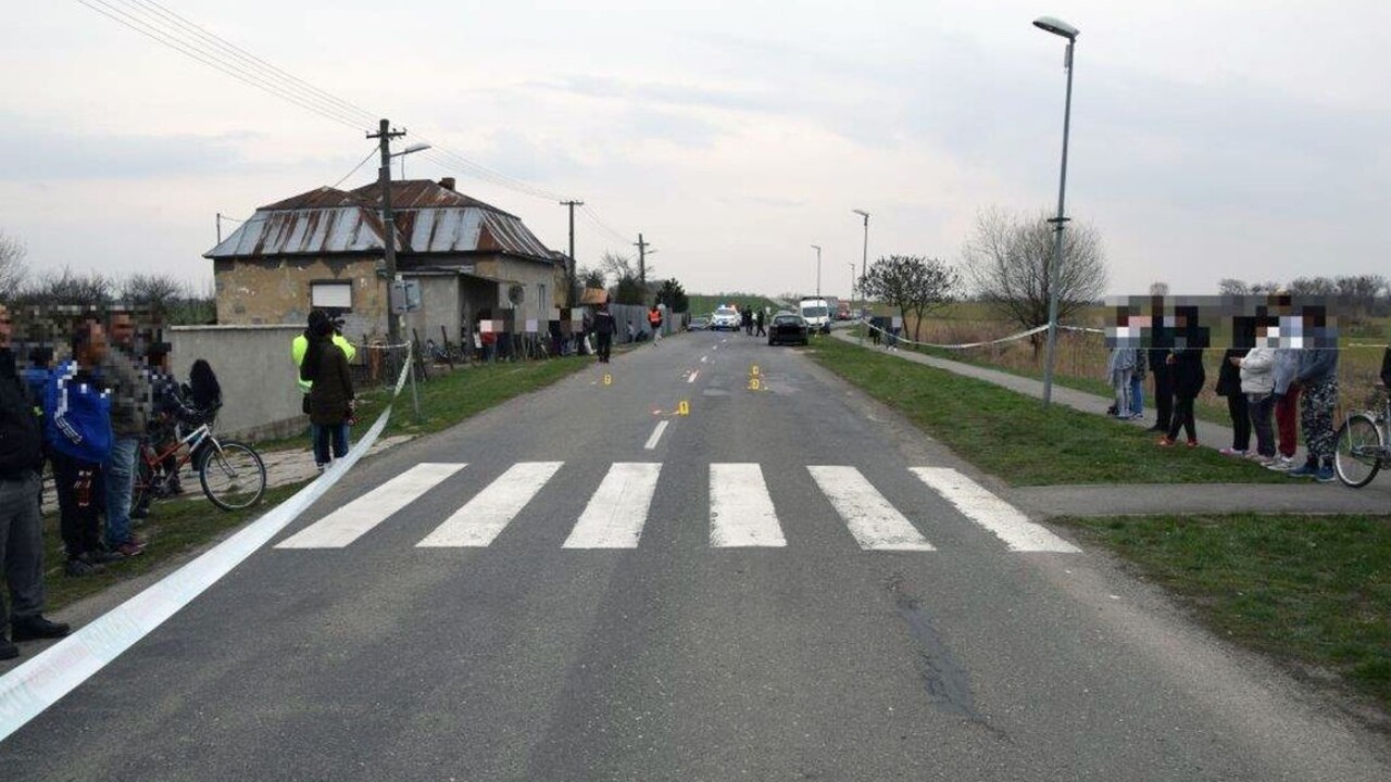 Auto zabilo chlapčeka na odrážadle, ktorý bol na priechode