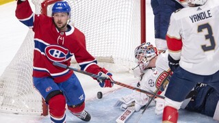 NHL: Dvojgólový Tatar bol prvou hviezdou zápasu, utvoril osobný rekord