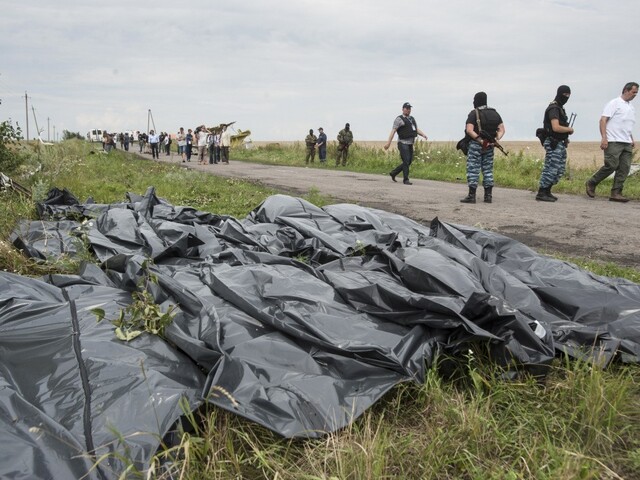Let MH17 zostrelili nad Ukrajinou, do rokovaní sa zapojilo aj Rusko