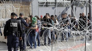 Najvyšší počet prekročenia hraníc. USA nezvláda nápor migrantov