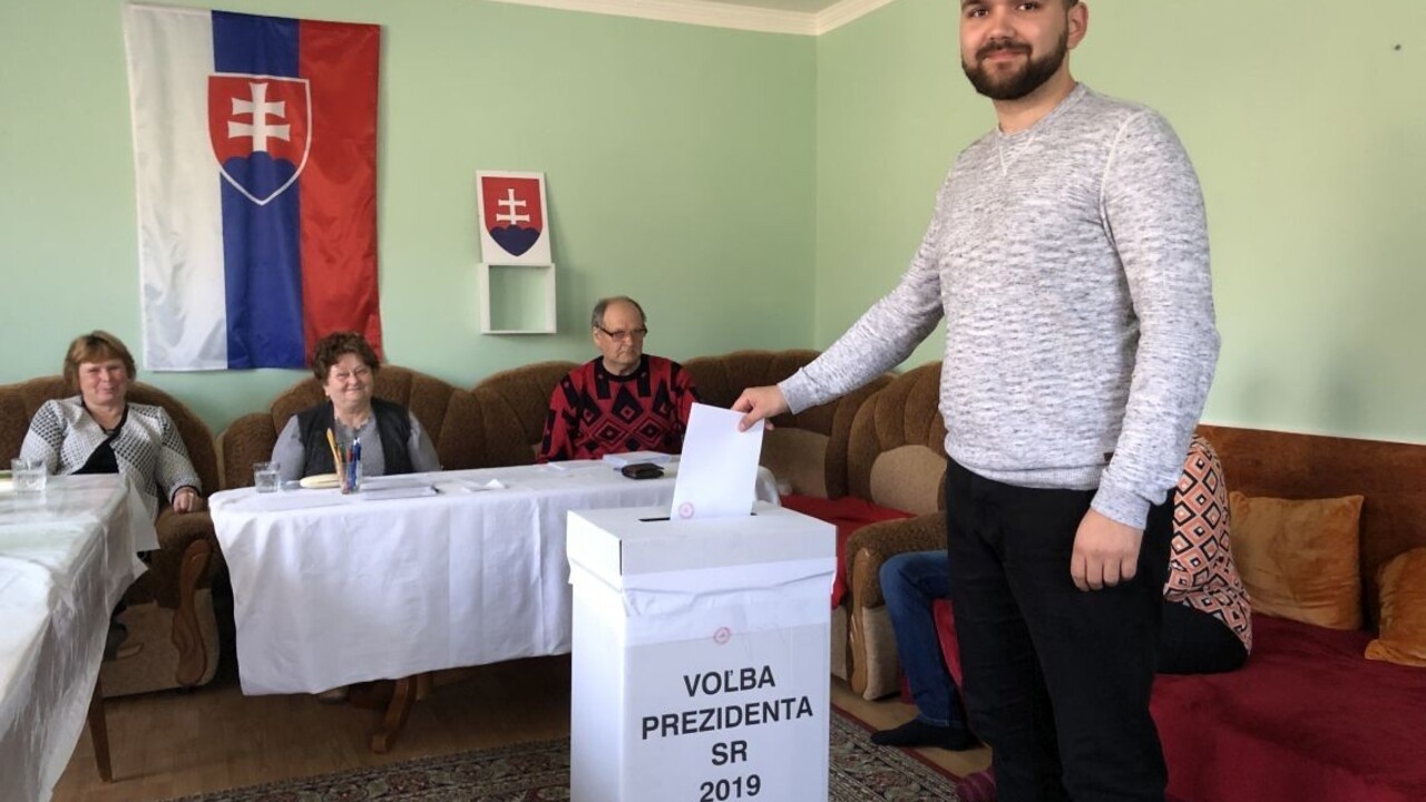 Malej obci chýba úrad. Prezidenta volia v dome starostu