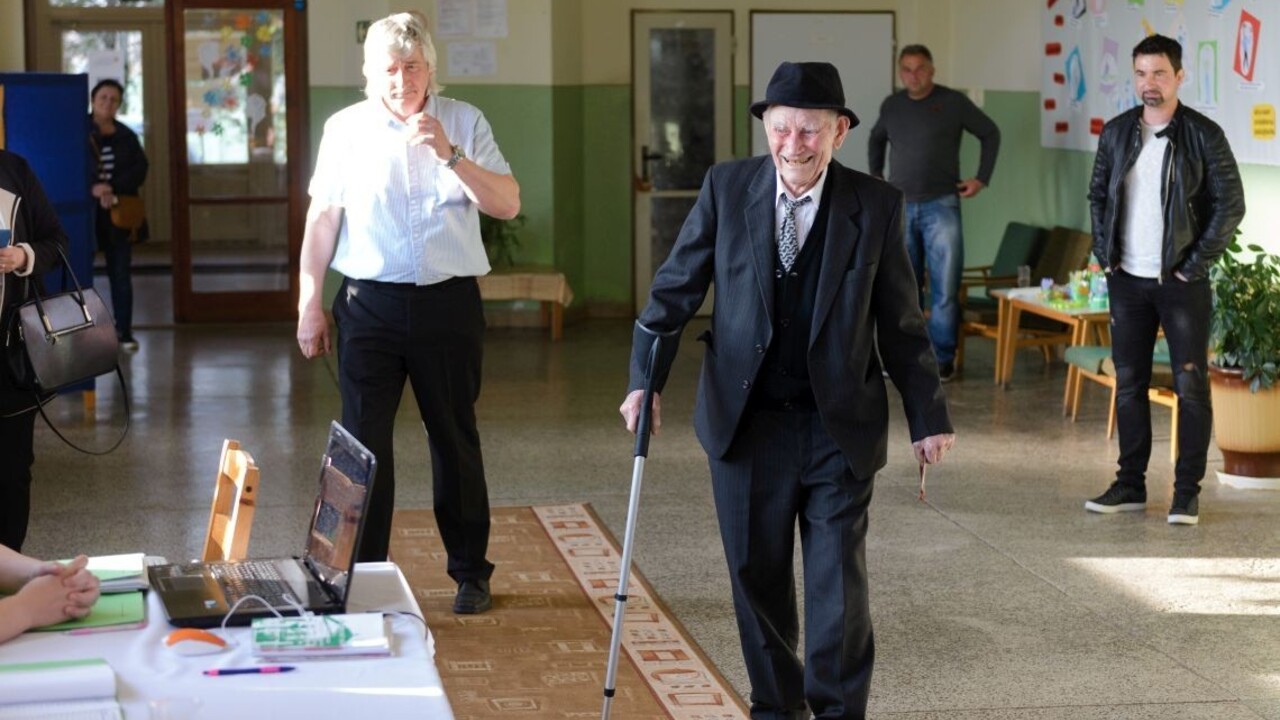 Zažil Masaryka, Beneša i Tisa. Odvoliť prišiel aj 100-ročný jubilant