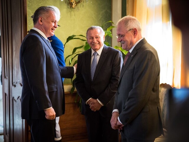 Kováč, Schuster, Gašparovič, Kiska. Tentokrát nás povedie žena