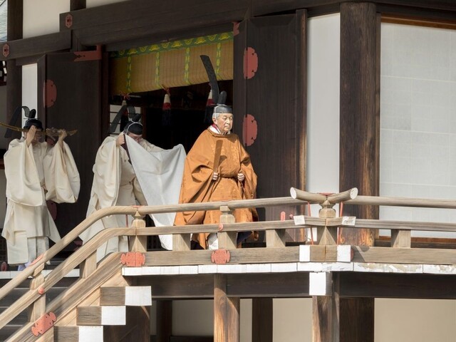 Japonsko vstupuje do novej éry, cisára vystrieda jeho syn