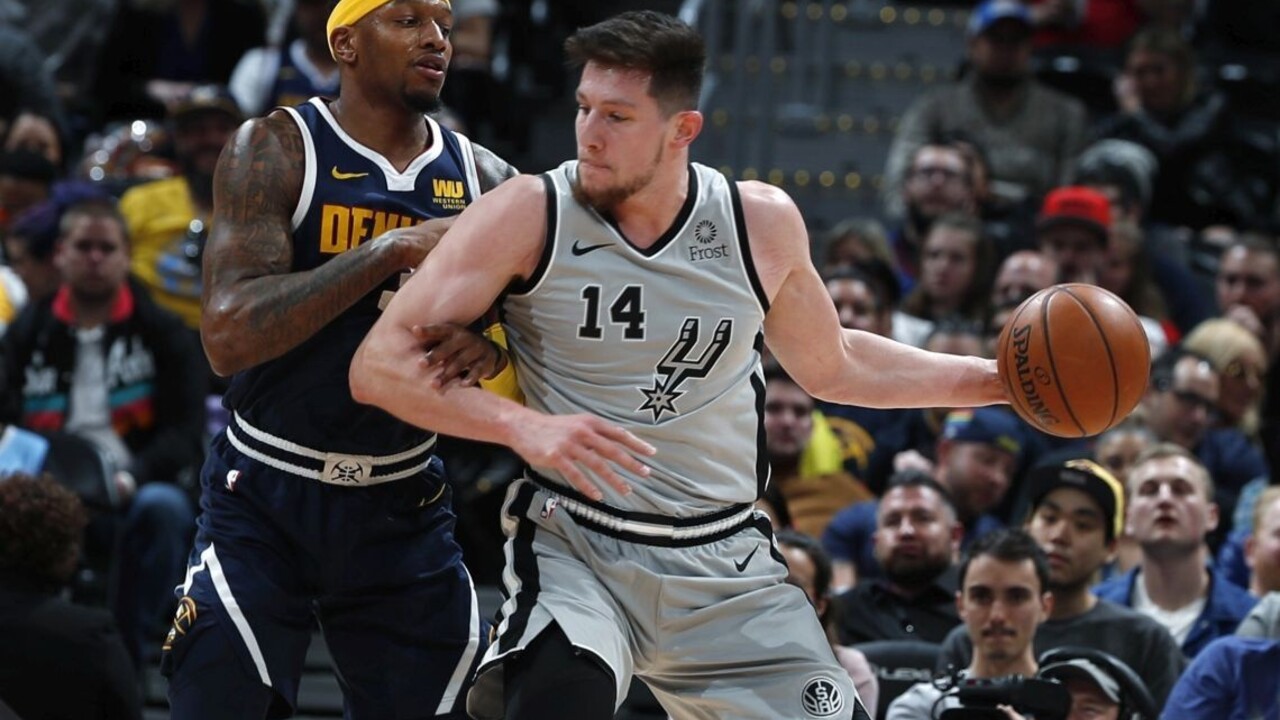 NBA: Miami neuspelo v Bostone, trénera Popovicha opäť vylúčili