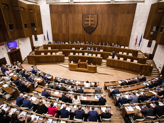 Koalícia dokončila dohodu, zvolila ďalších dvoch kandidátov
