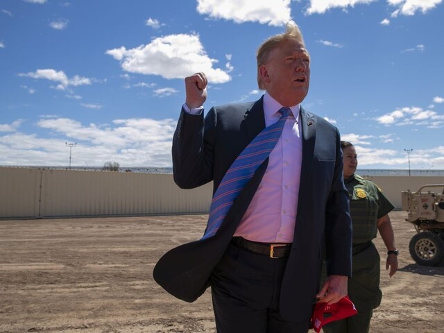 Trump má pre migrantov tvrdý odkaz, cez hranice ich nepustí