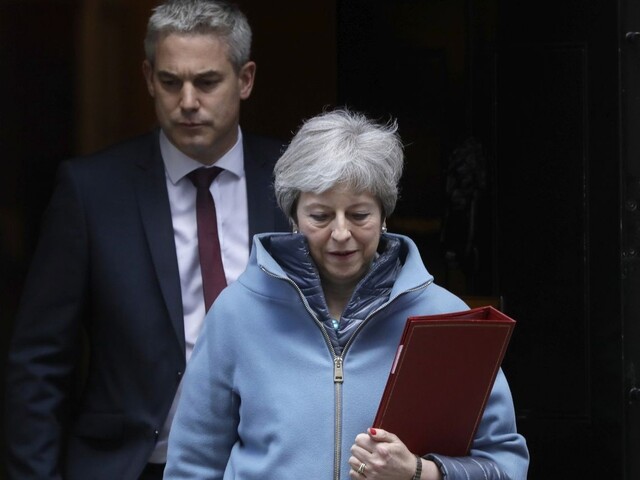 Šanca na schválenie brexitovej dohody je malá, priznala Mayová
