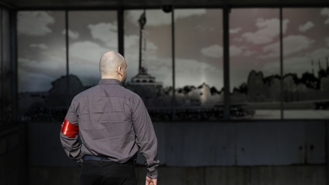 Fotogaléria: V bratislavskom centre zaviali vlajky Kotlebovej ĽSNS