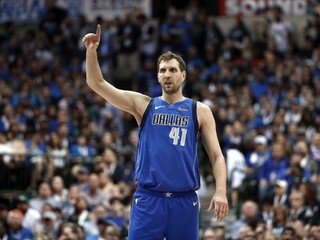 NBA: Nowitzki a Wade prispeli k víťazstvám svojich tímov