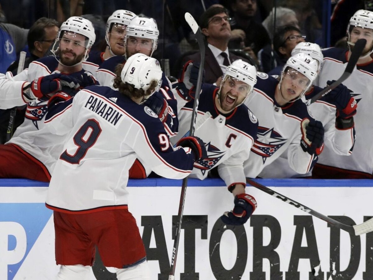 NHL: Tampa Bay prehrala aj druhý domáci zápas s Columbusom
