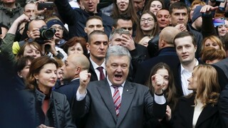 Debata sa nekonala, Porošenko diskutoval sám so sebou