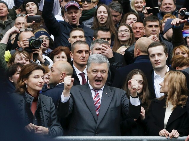 Debata sa nekonala, Porošenko diskutoval sám so sebou
