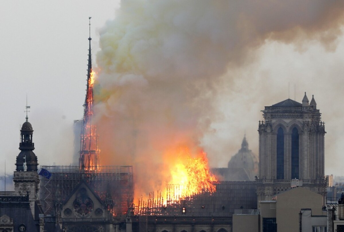 france-notre-dame-fire-14849-19af866061a342129d34ff3c2996086f-1_261de08f.jpg