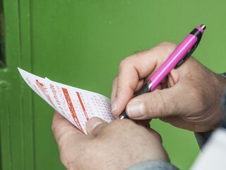 tipovanie tipos stávka lístok 1140px (TASR/Andrej Galica)