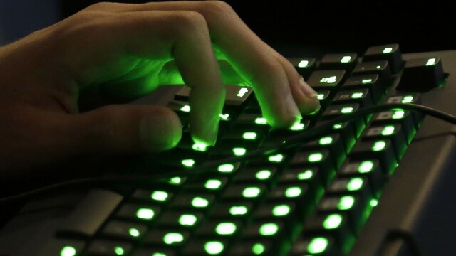 Nenávistných prejavov na internete pribúda, diskutujúci využívajú anonymitu