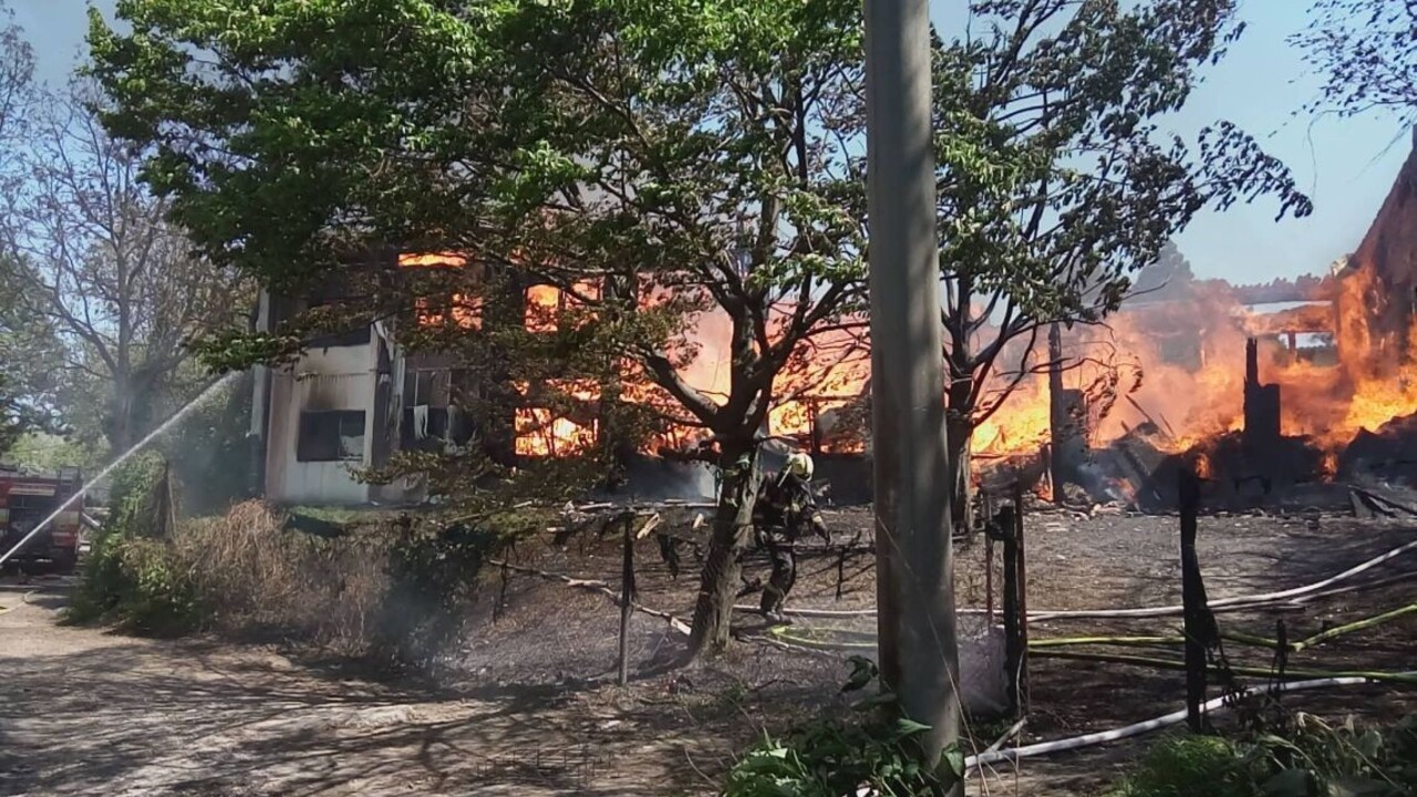 Požiar bratislavskej ubytovne má ďalšiu obeť, opäť sa rozhorel