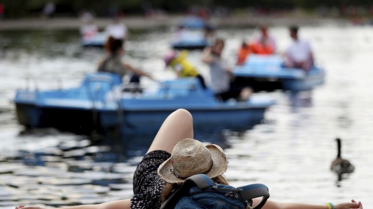 Máme za sebou veľmi teplý deň, na juhu takmer padli tridsiatky