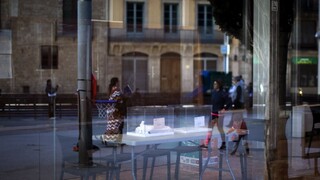 Španielov čakajú predčasné voľby. Prinesú prekvapivé výsledky?