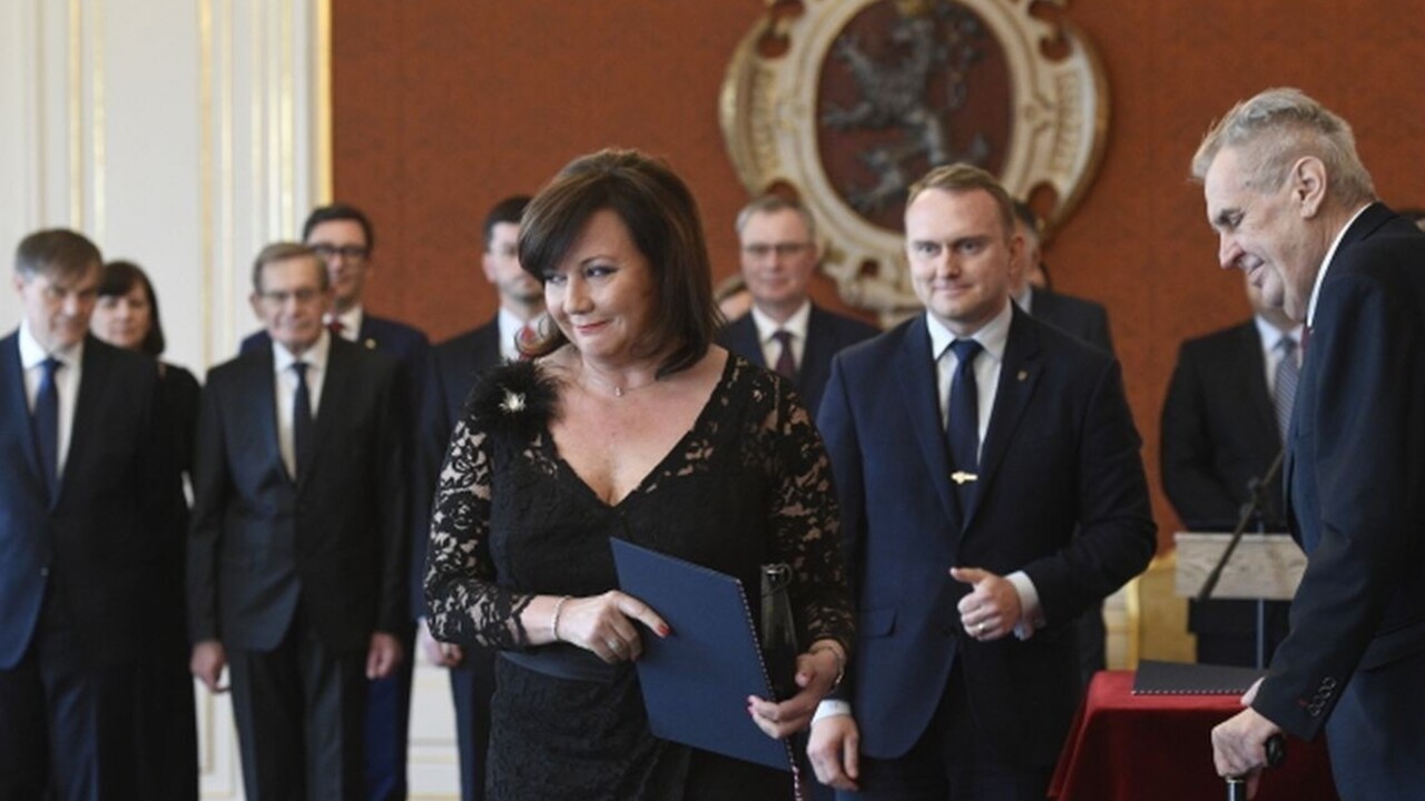 Zeman vymenoval nových ministrov, je medzi nimi aj Benešová