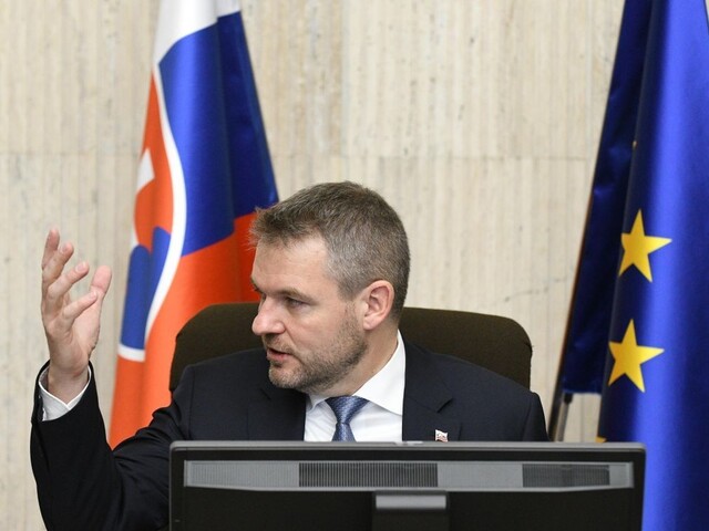 Diskusiu s Pentou končím, vyhlásil premiér. Štát pôjde vlastnou cestou