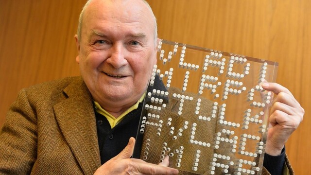 Zomrel autor piesne Sladké mámení, textár Vladimír Poštulka