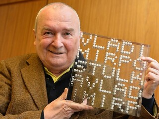 Zomrel autor piesne Sladké mámení, textár Vladimír Poštulka