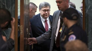 Barr odmietol vypovedať v kauze ovplyvňovania volieb v USA