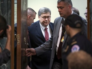 Barr odmietol vypovedať v kauze ovplyvňovania volieb v USA