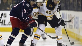 NHL: Boston vyrovnal sériu s Columbusom, Chára asistoval