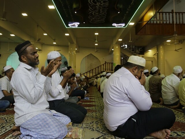 Srí Lanka vyhostila stovky ľudí vrátane islamských duchovných