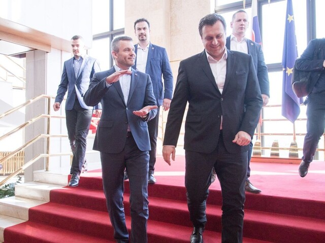 Koalícia chce okresať svoje návrhy, presunie ich na inú schôdzu