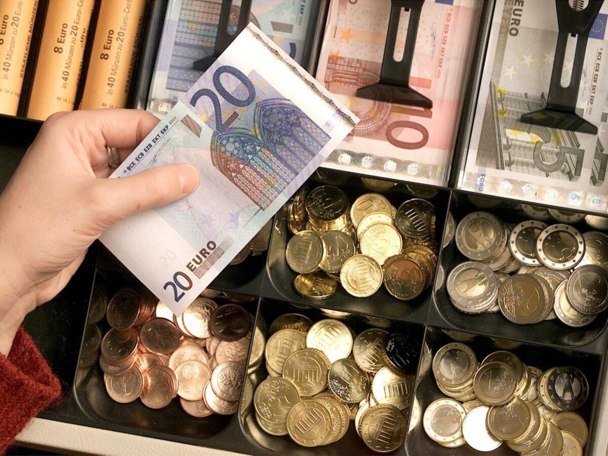 Napätie medzi chudobou a bohatými môže riešiť európska minimálna mzda