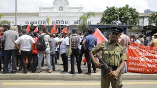 Zadržaní alebo mŕtvi. Na Srí Lanke zakročili proti útočníkom