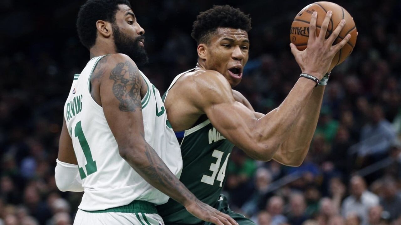 NBA: Milwaukee blízko postupu do finále konferencie, Houston zrovnal krok s Golden State