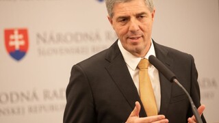 Bugára hnevá, že Fico ďakoval ĽSNS. Rozhodnutie NS vníma ako problém