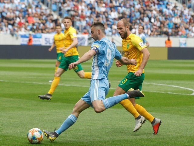 Storočnica oslávená víťazstvom. Slovan hetrikom Šporara zdolal Žilinu