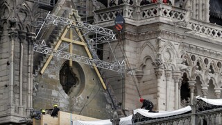 Schválili zákon o rekonštrukcii Notre-Dame, opozícia ho kritizuje