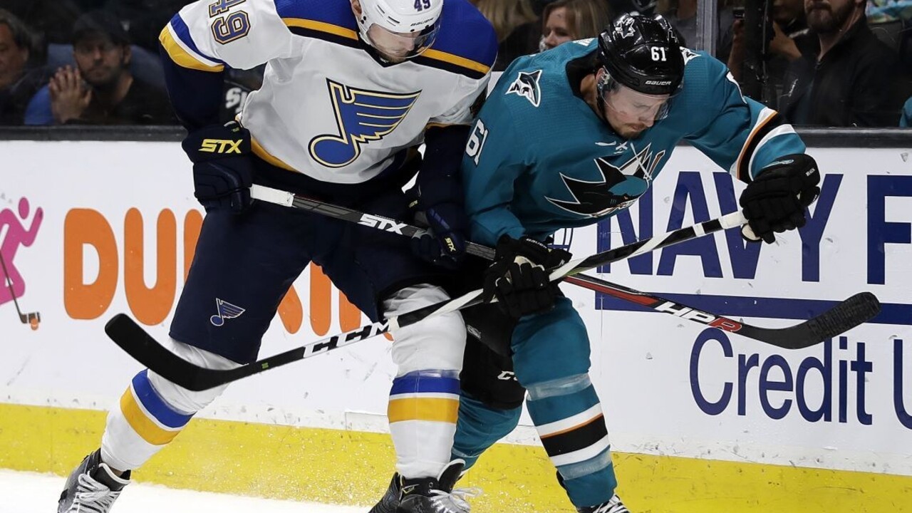 NHL: San Jose doma zaváhalo so St. Louis, stav série je 1:1