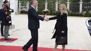 A. Kiska a Z. Čaputová po spoločnom rokovaní v Prezidentskom paláci