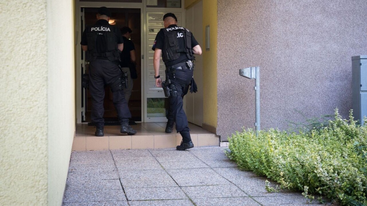 polícia razia 1140px (SITA/Marek Mrviš)