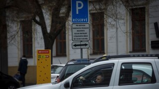 Vallo narazil. Staré Mesto neschválilo parkovaciu politiku