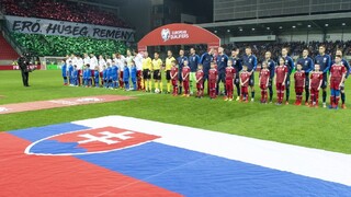 Opravili novelu, ktorá hovorila i o cudzích hymnách. Môžu sa hrať