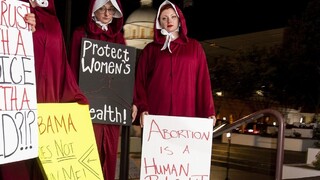 Potrat sa stáva zločinom. Guvernérka schválila najprísnejší zákon