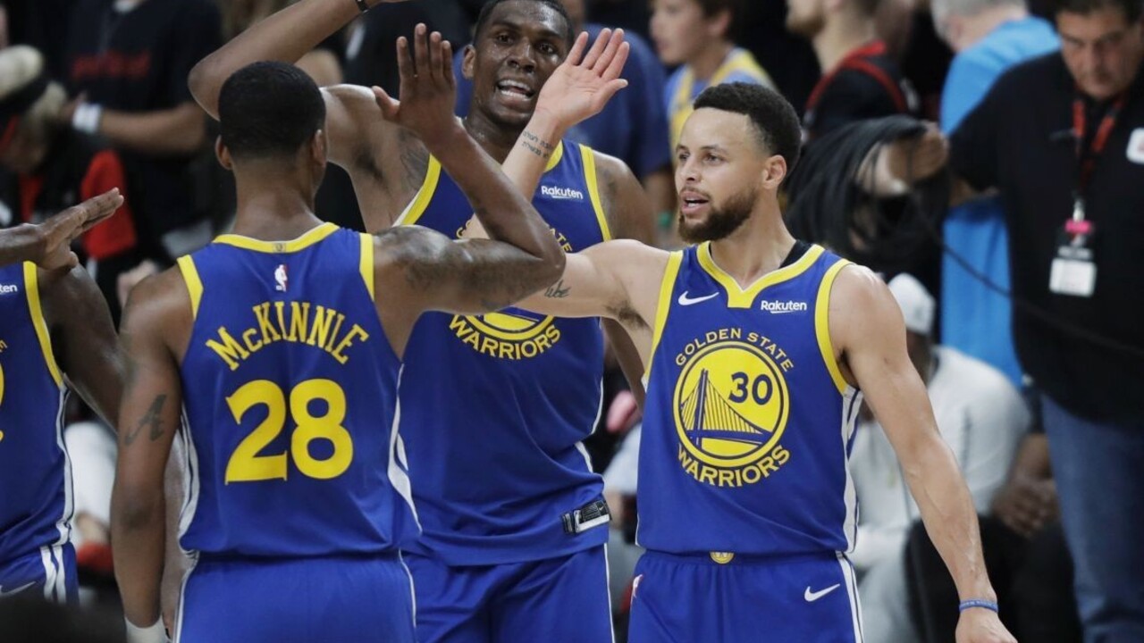 NBA: Golden State sú krôčik od finále, streleckým lídrom bol Curry