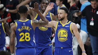 NBA: Golden State sú krôčik od finále, streleckým lídrom bol Curry