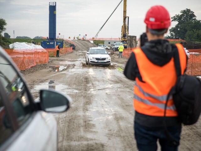 Podozrenia trvajú. Poslanci skontrolujú stavbu obchvatu Bratislavy