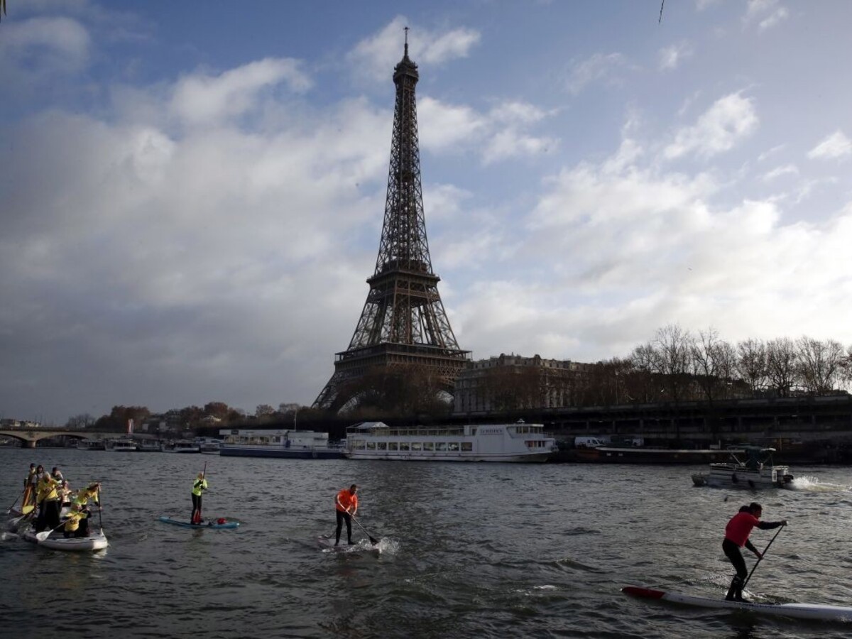 Odvážlivec chcel vyliezť na dominantu Paríža, vežu evakuovali