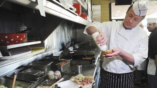 Gastronomické impérium šéfkuchára Jamieho Olivera kolabuje
